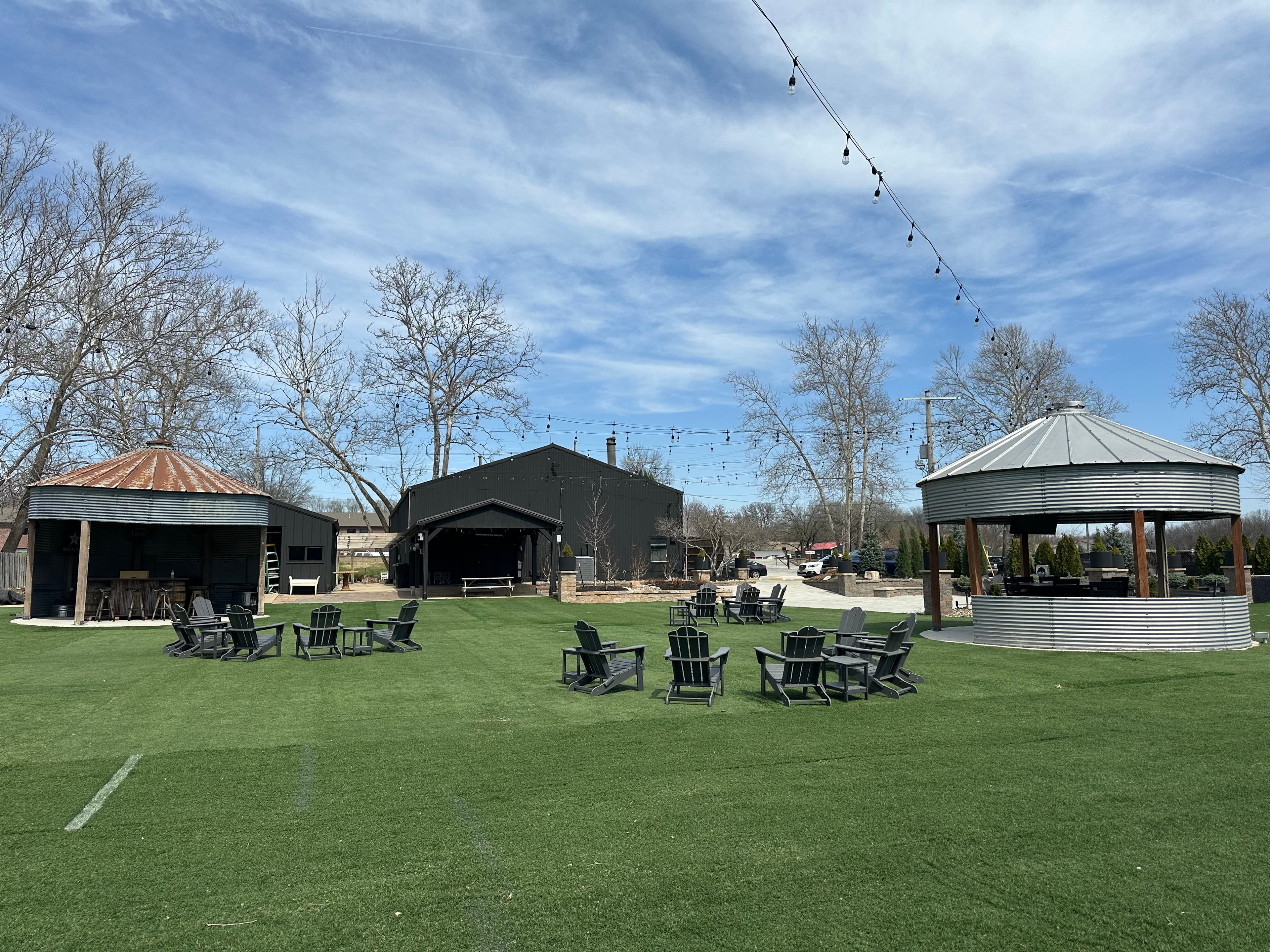 Grounds & Photo Backdrops at Magnolia View